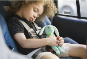 Η ασφάλεια του παιδιού στο αυτοκίνητο το καλοκαίρι