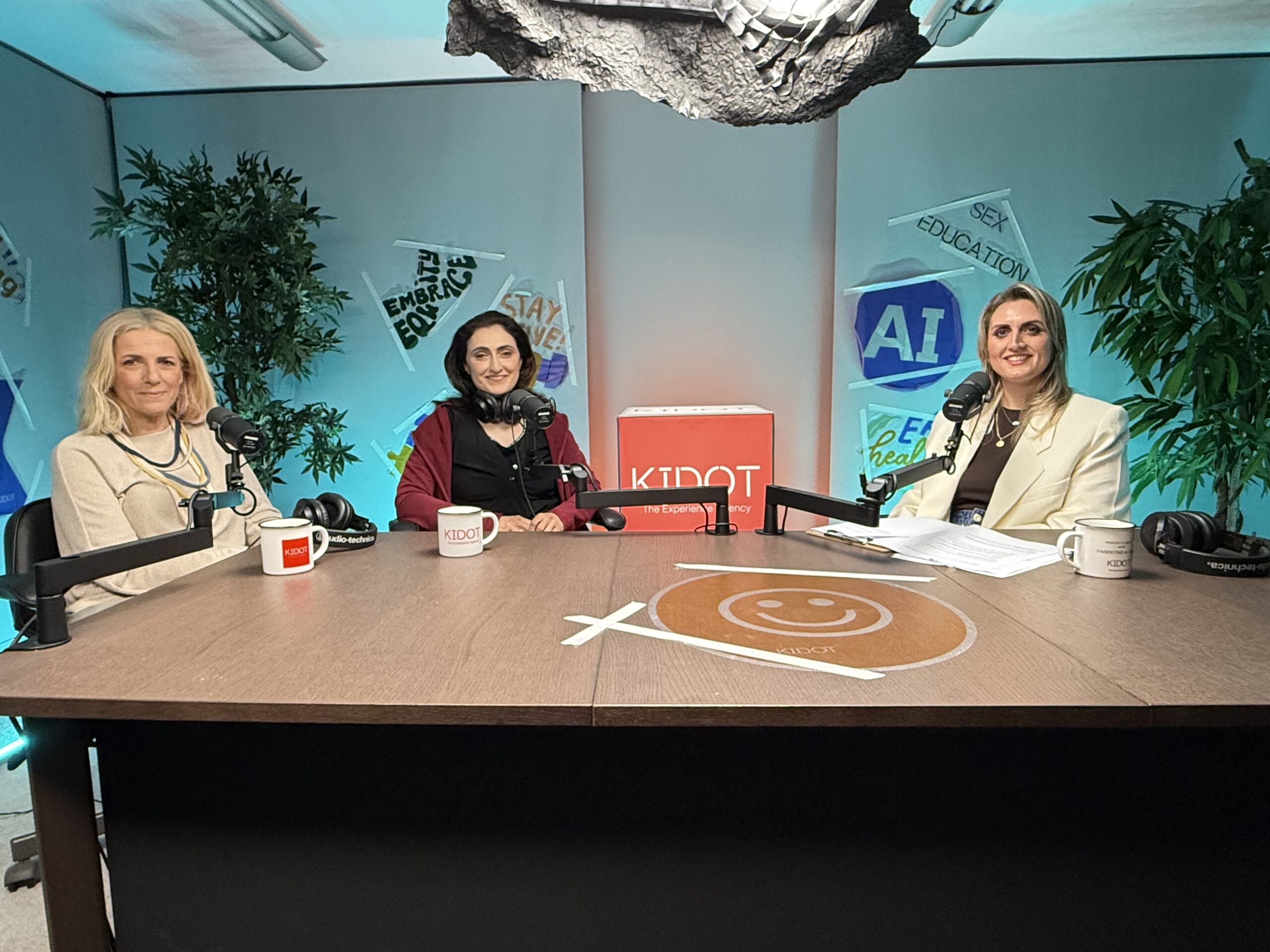 Full width slider image